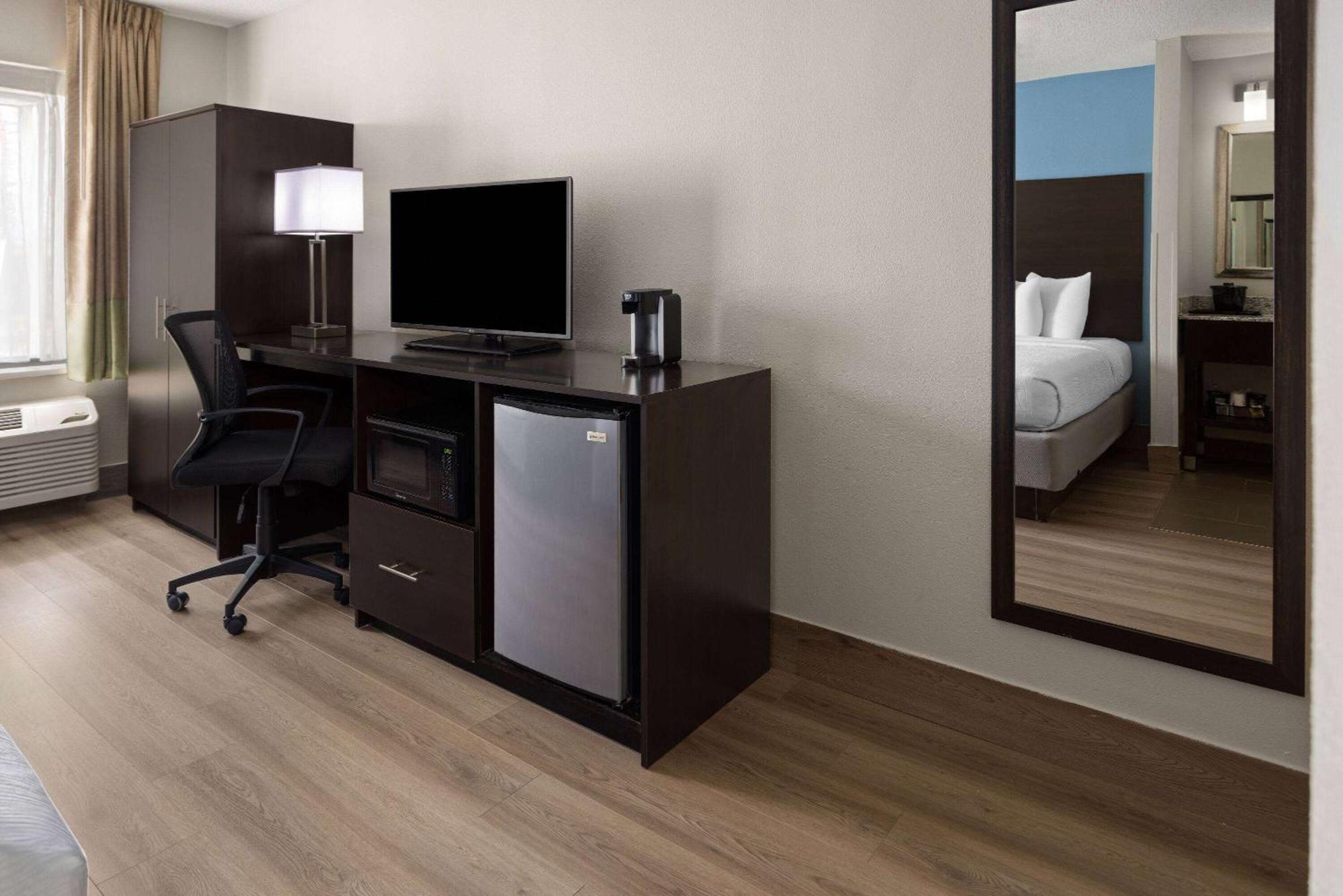 Baymont By Wyndham Newark At University Of Delaware Exterior foto